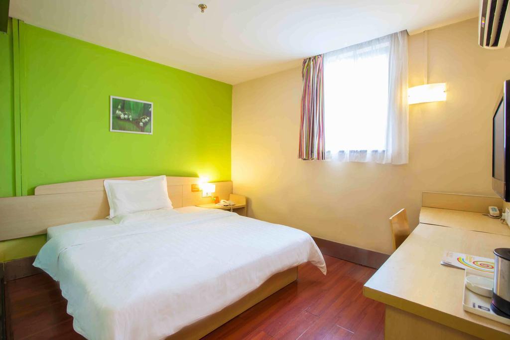 7Days Inn Lanzhou Yongchang Road Room photo